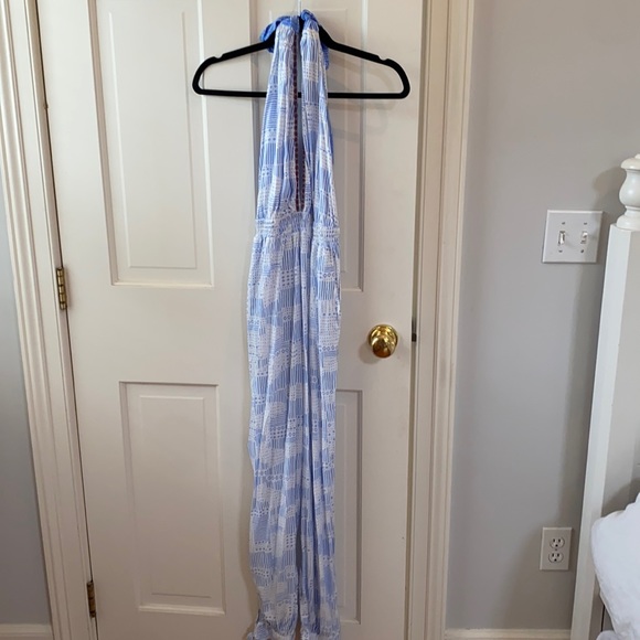 NWT Dolce Vita Jumpsuit Blue & White with open back and deep v! - Picture 3 of 4